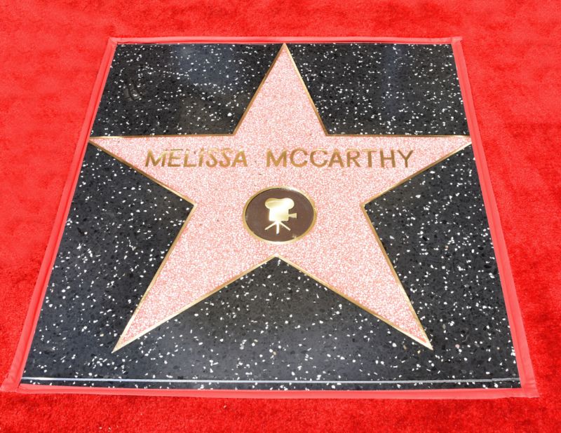Její jméno na chodníku slávy v Hollywoodu.
