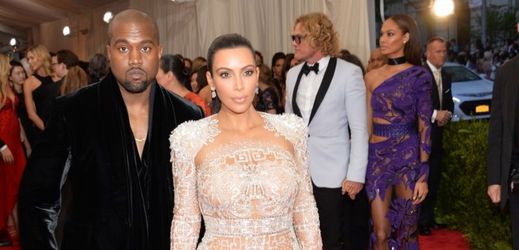 Kim Kardashianová a Kayne West jsou manželé už celý dlouhý rok.
