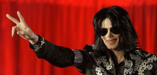 Michael Jackson zemřel v roce 2009. 