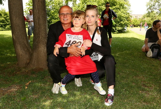 Michal Horáček s rodinou. Přípravy na závod vrcholí.