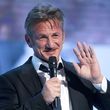 Sean Penn má důvod k radosti.