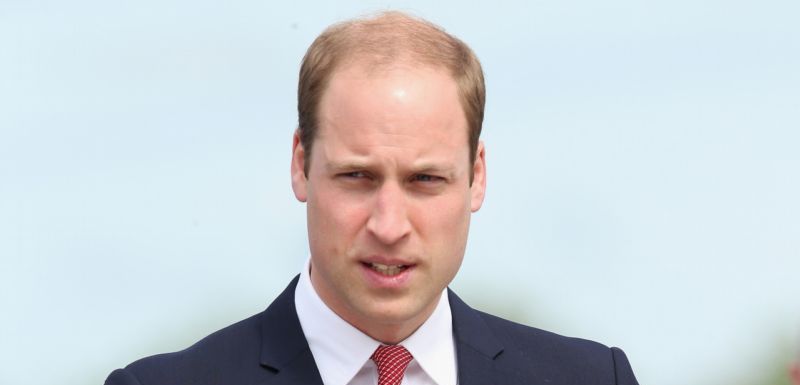 Princ William nemusí cestovat první třídou.