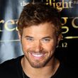 Kellan Lutz se proslavil rolí upíra.