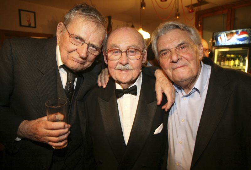 Tři chlapi v chalupě: Jan Skopeček, Lubomír Lipský a Ladislav Trojan.