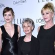Rodina na červeném koberci: (zleva) Dakota Johnson, Tippi Hedren, Melanie Griffith a Stella Banderas.