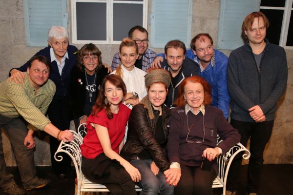 Iva Janžurová s Alicí Nellis a dalšími kolegy, kteří se objeví s nových inscenacích Divadla Kalich.