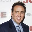 Nicolas Cage si koupil kradenou dinosauří lebku.