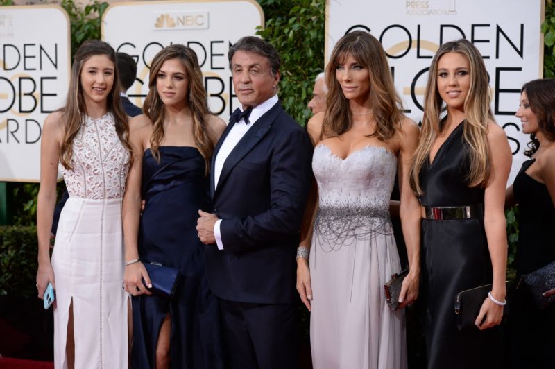Sylvester Stallone dorazil se svou manželkou Jennifer Flavin a dcerami.