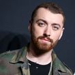 Sam Smith se změnil k nepoznání.