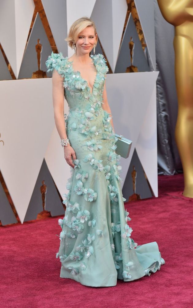 Šaty Cate Blanchett vyvolaly rozporuplné reakce.