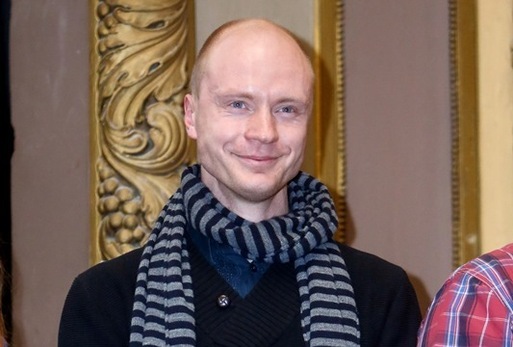 Sympatický herec Jan Budař bude režírovat sám sebe v roli krásného prince Mamánka.
