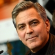 George Clooney vypadá s přibývajícím věkem stále lépe.