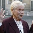 Vivienne Westwood úřadovala přímo uprostřed přehlídkového mola.