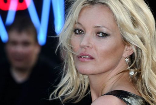 Kate Moss je opět spojena s drogami.