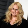 Rebel Wilson měla nepříjemný zážitek v nočním klubu.