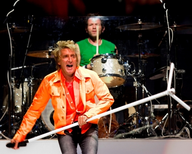 Britský rocker Rod Stewart miluje výrazné barvy.