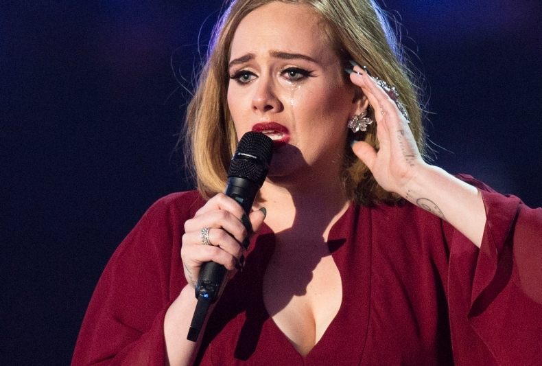 Adele je citlivá žena.