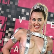 Miley Cyrus publikum často šokovala kostýmy za hranou dobrého vkusu.