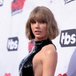 Taylor Swift si chce dát na chvíli pauzu a žít normální život.