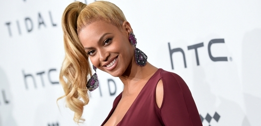 Beyoncé má s rapperem Jay-Z dcerku Blue Ivy.