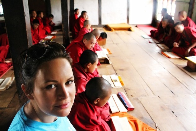 Po návštěvě Bhútánu se rozhodla pomoci malému mnichovi Dorjimu.