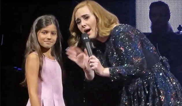 Adele se neváhala zastat desetileté A'lii před vlastními fanoušky.
