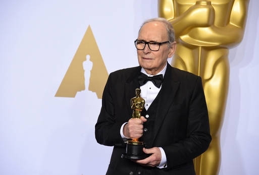 Ennio Morricone letos převzal Oscara za celoživotní tvorbu.