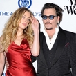 Amber Heard obvinila Johnnyho Deppa, se kterým se rozvádí, z domácího násilí.
