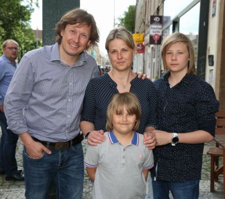 Pavel Kožíšek se na oslavě Dětského dne v Tróji objevil s celou rodinou.