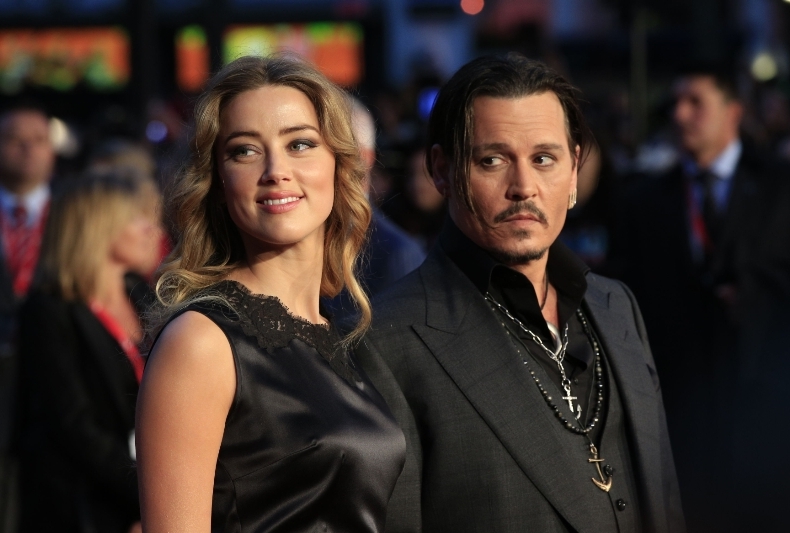 Rozvodové řízení mezi Johnnym Deppem a Amber Heard je Válkou Roseových přenesenou z filmového plátna do skutečnosti.