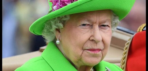 Královna Alžběta II. má pořád velký vliv.