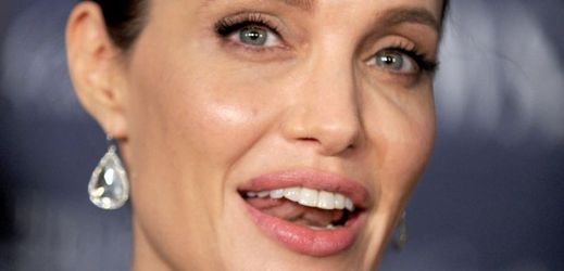 Angelina Jolie je hrdou matkou.