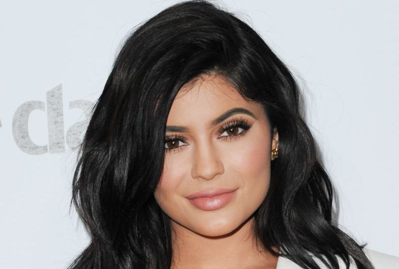 Kylie Jenner má vlastní kosmetiku a líbí se jí zvláštní odstíny barev.