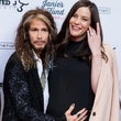 Na další vnouče se těší otec Liv Tyler, známý rocker Steven Tyler.