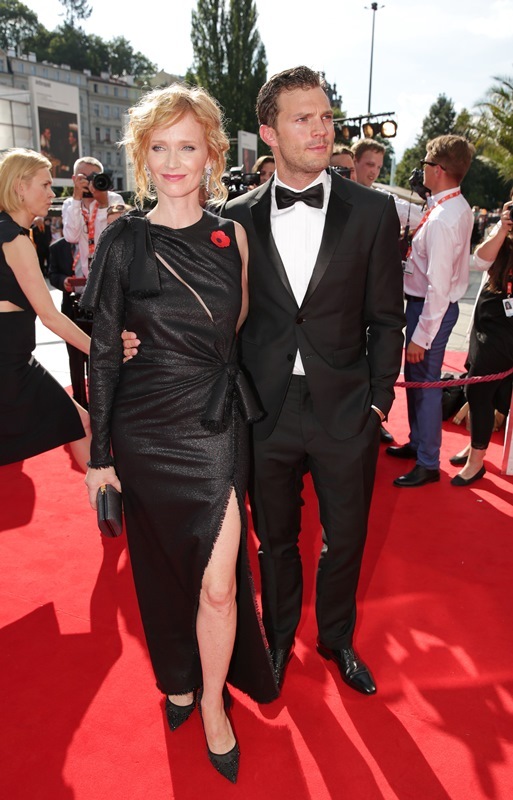 Aňa Geislerová a Jamie Dornan jsou hvězdami karlovarského festivalu.