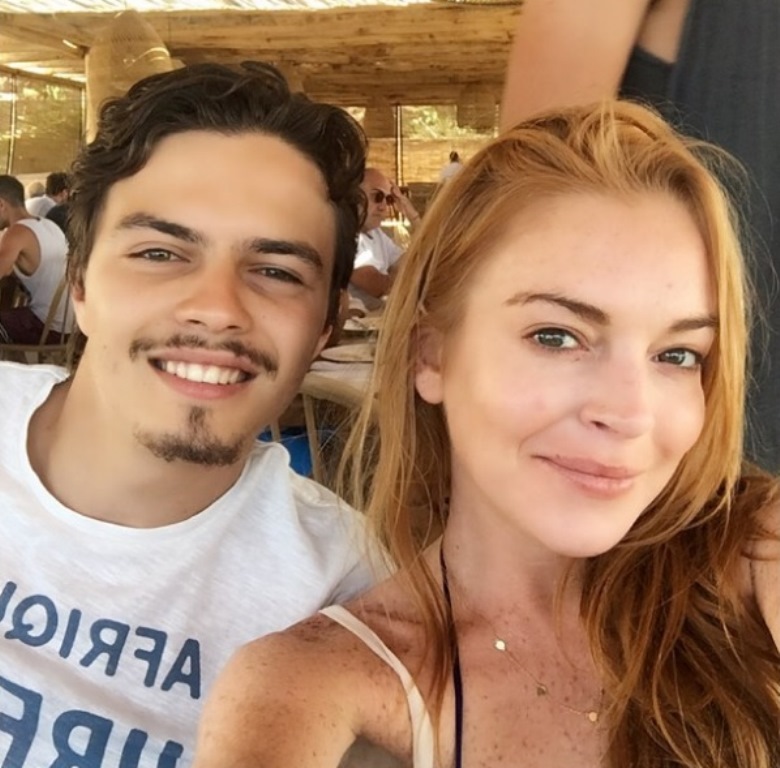 Na dovolené Lindsay Lohan samozřejmě doprovázel její snoubenec Egor Tarabasov.