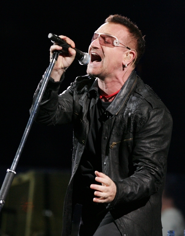 Bono Vox už po několikáté o vlásek unikl jisté smrti.