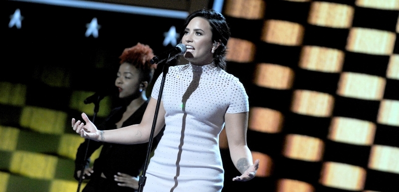 Demi Lovato má odvahu! Otevřeně dokáže mluvit o psychických potížích.