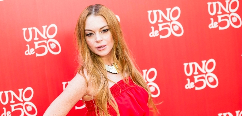 Herečka s pověstí průšvihářky Lindsay Lohan už je zase sama a nejspíš těhotná.