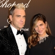 Robbie Williams a jeho manželka Ayda Field truchlí, odešel jim rodinný přítel.