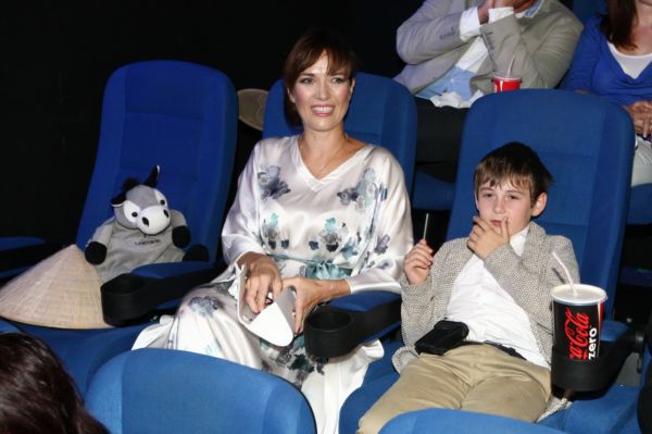 Tereza Kostková vzala na premiéru svého syna Toníka.