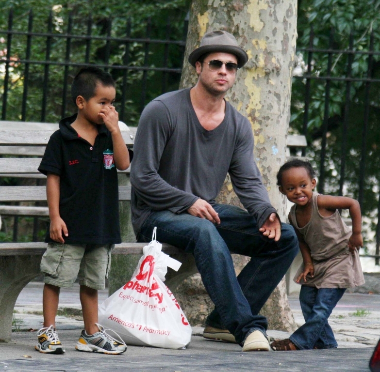 Brad Pitt se konečně setkal se svými dětmi!