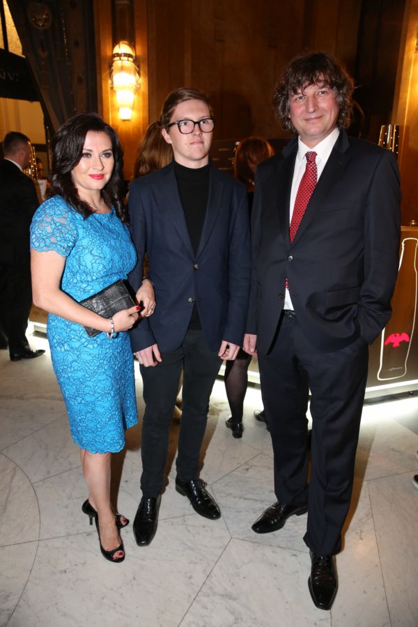 Petr Malásek, coby tvůrce filmové hudby, nemohl chybět. Doprovázela ho manželka Dana Morávková a syn.