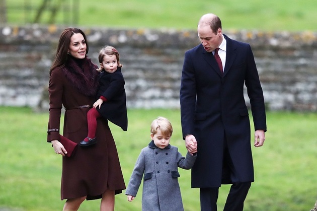 Vévodkyně Kate a princ William s dcerou Charlotte a synem Georgem.