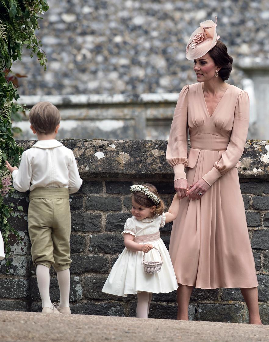 Vévodkyně Kate se starala o děti.