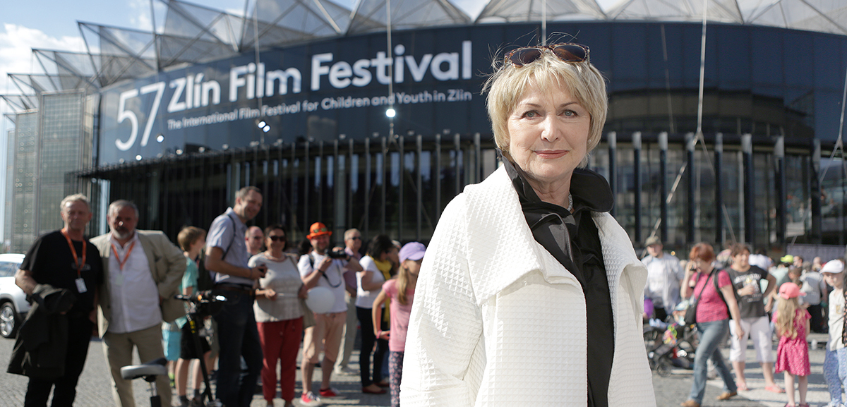 Eliška Balzerová na Zlín Film Festivalu potěšila fanoušky.