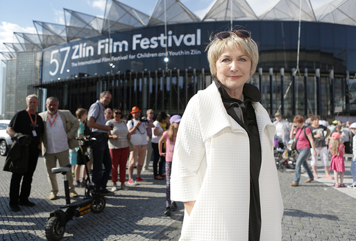 Eliška Balzerová na Zlín Film Festivalu potěšila fanoušky.