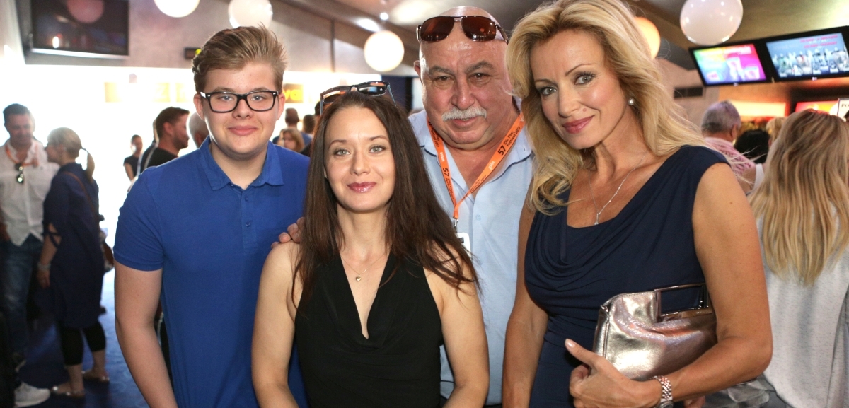 Kateřina Brožová s kolegy.