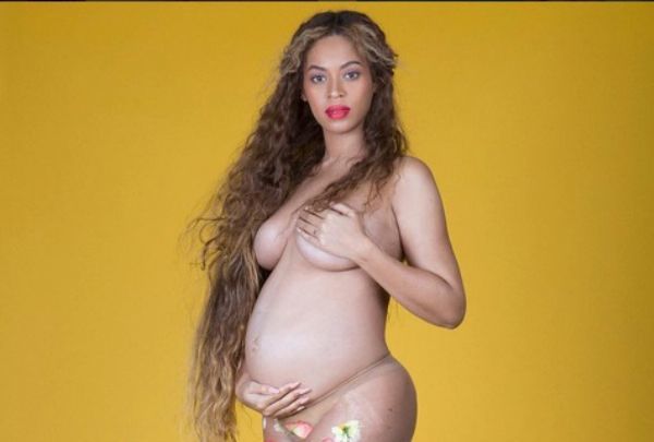 Beyoncé to i v těhotenství slušelo.