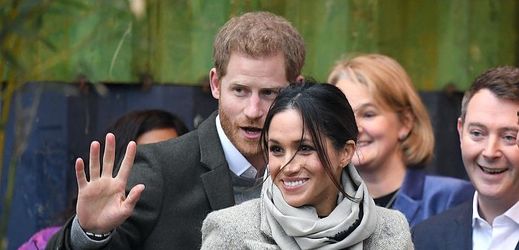 Princ Harry se svou snoubenkou Meghan.